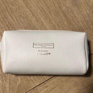 The White Company White Pouch